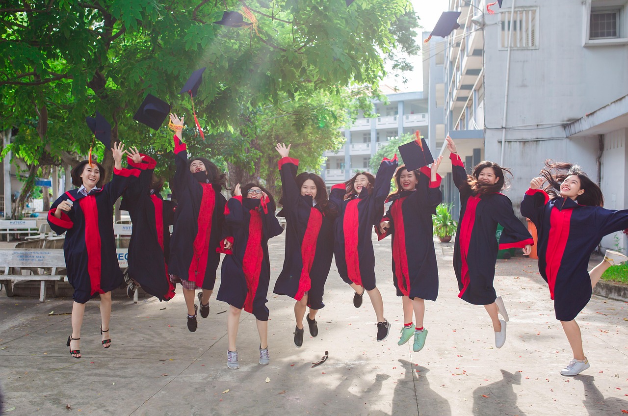 How to Help Your Teen Choose a College Major When They Have No Idea What They Want